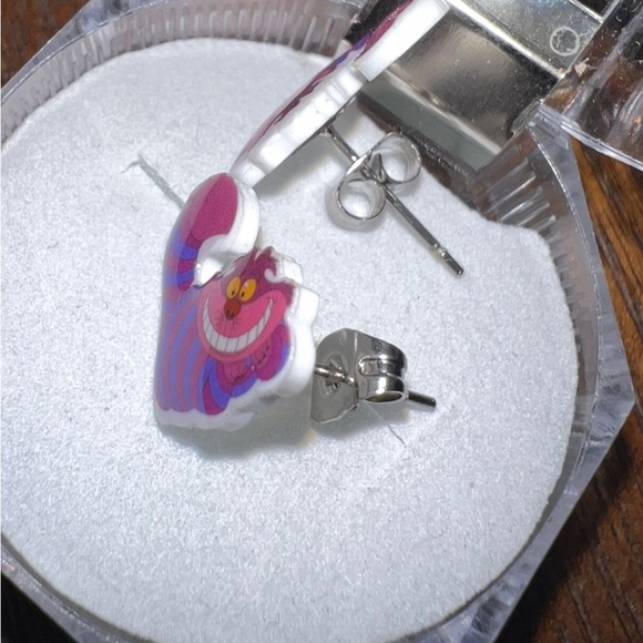 $1 EARRINGS . ENAMEL/METAL. NEW. $1 WITH ANY $10 ORDER OR MORE - Picture 4 of 16